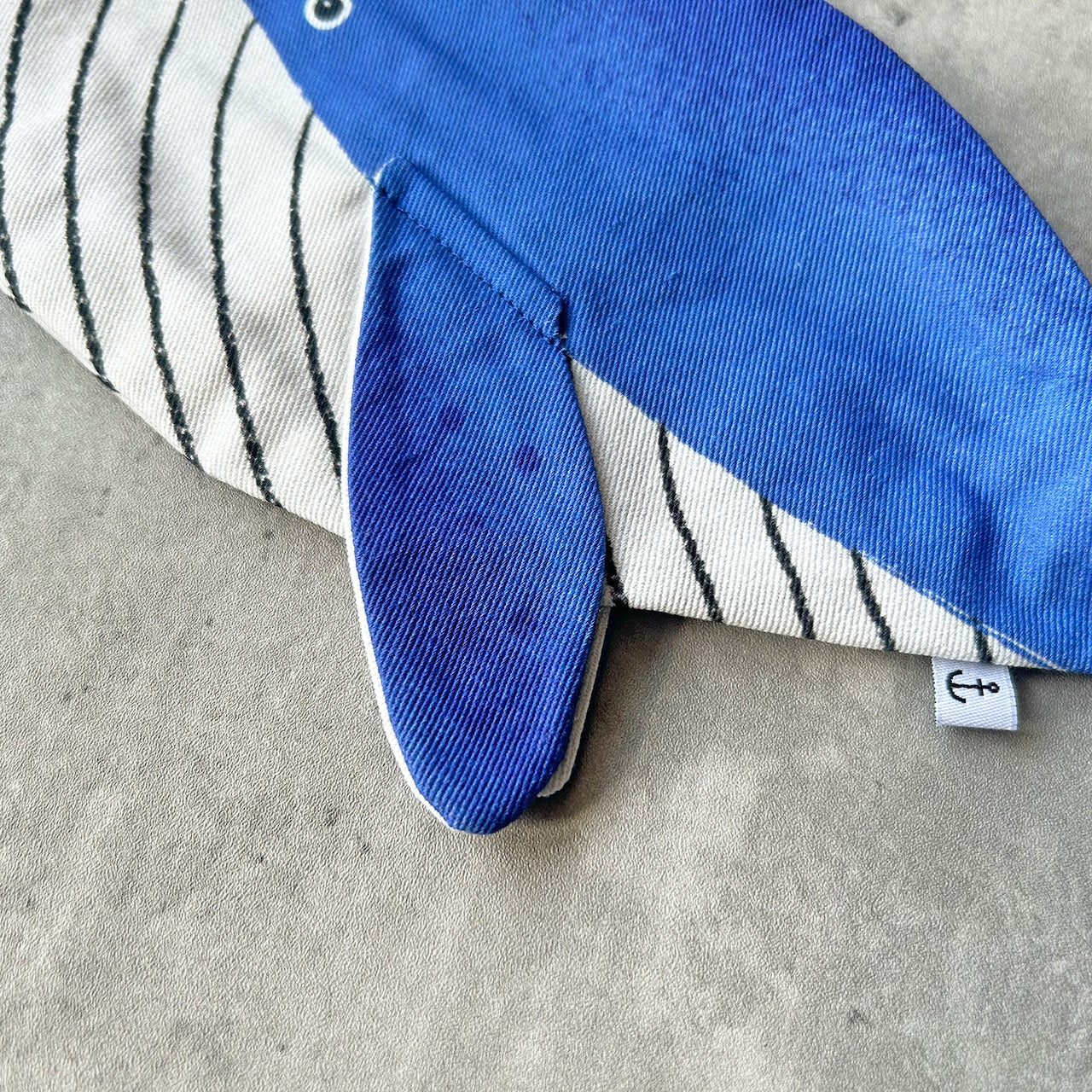 Mini Minke Whale Purse - Image 6