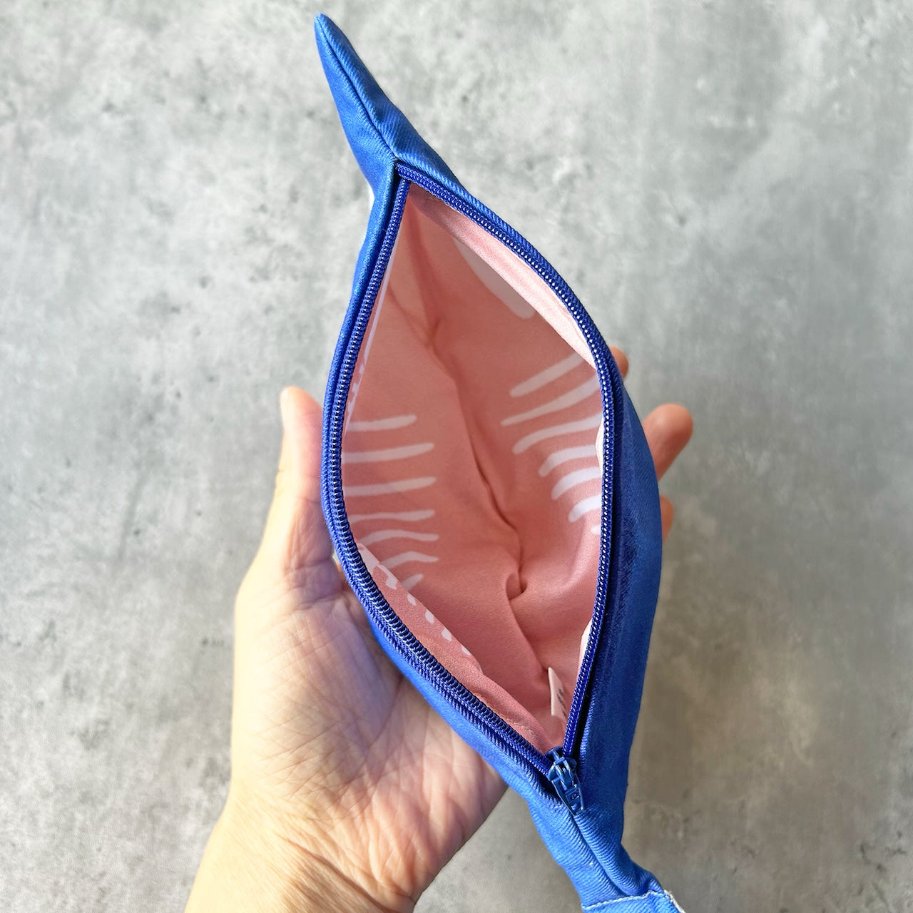 Mini Minke Whale Purse - Image 7