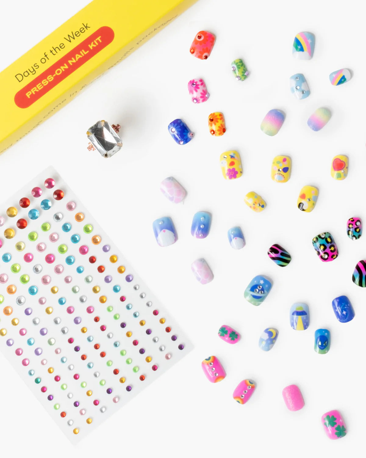 Days of the Week Press On Nail Kit - Image 4