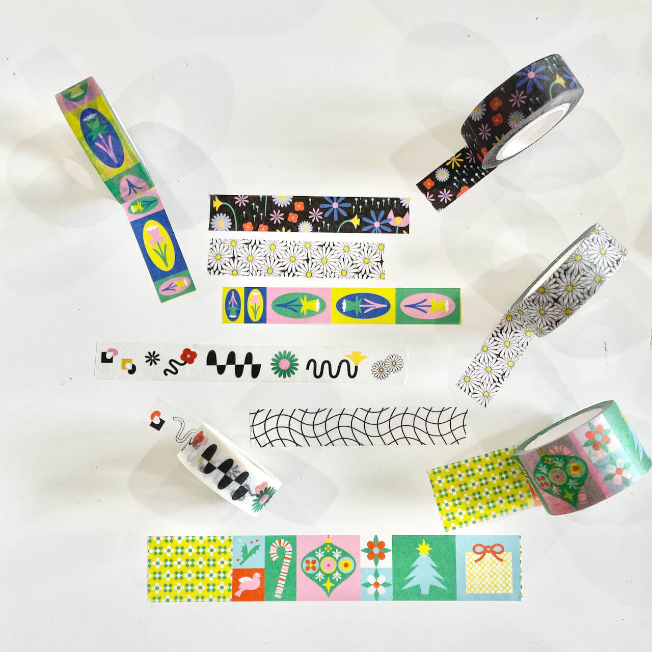Chanson De Fleurs Black Floral Washi Tape - 15mm - Image 2
