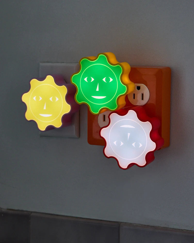 Red & Blue Everybody Night Light - Image 4