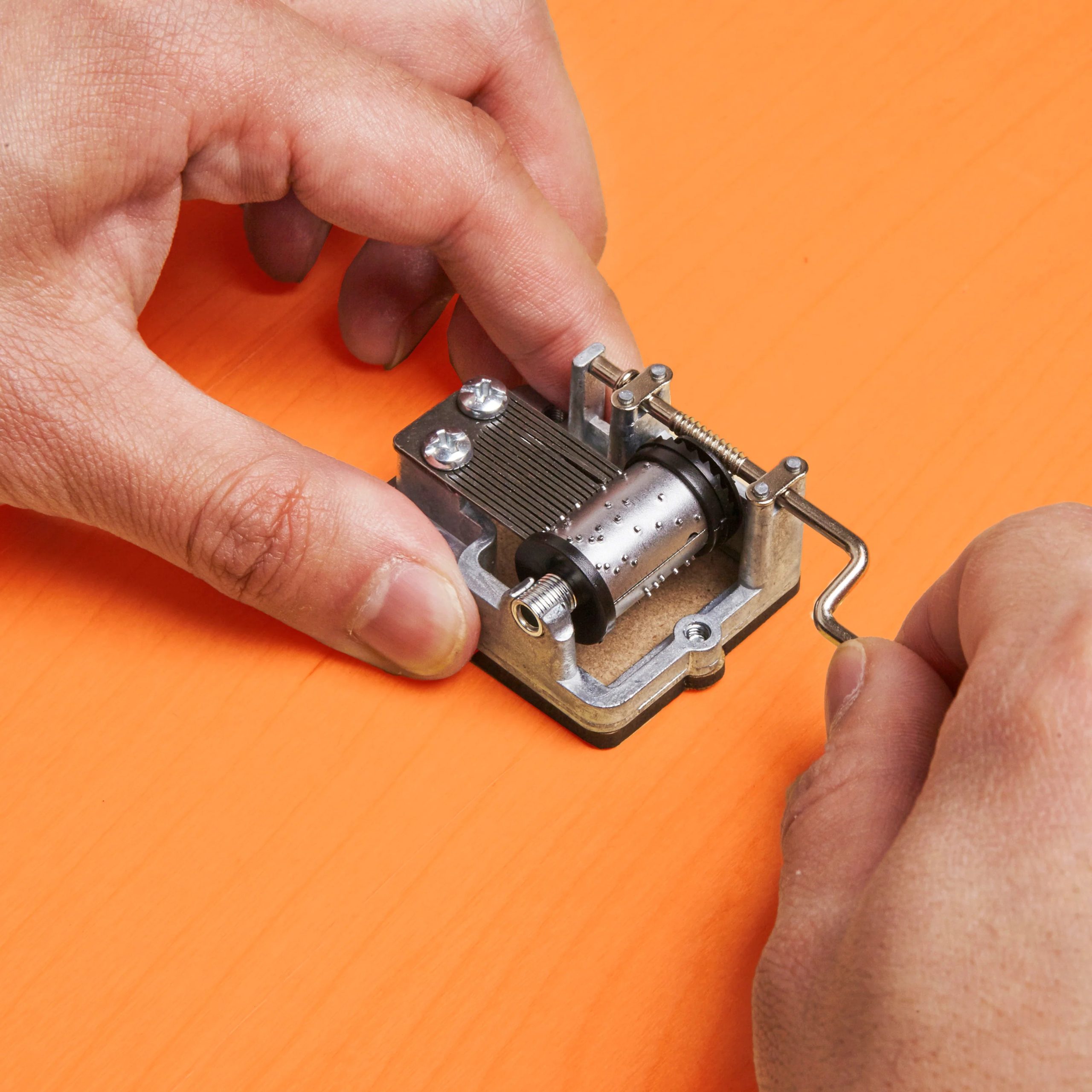 What a Wonderful World Crank Music Box - Image 2